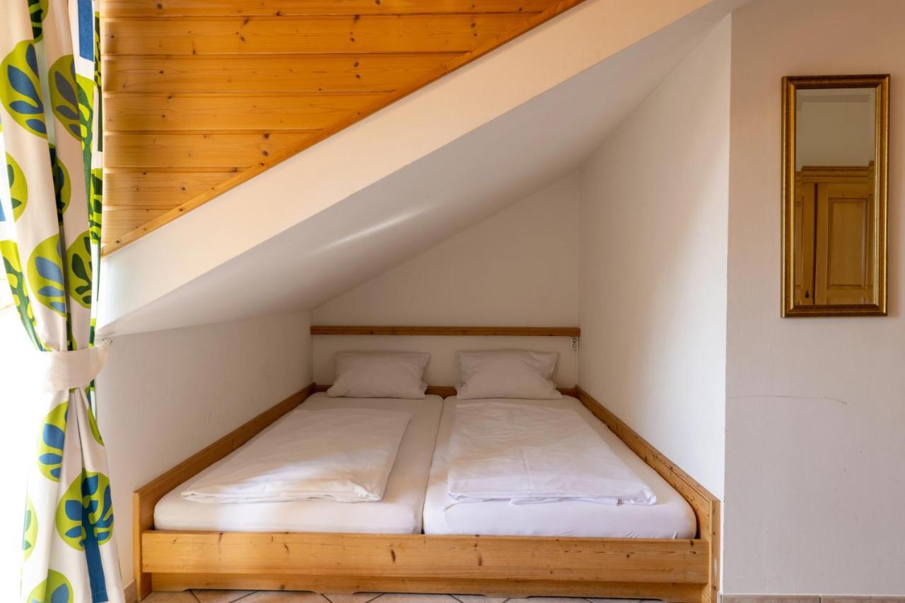 Gaestehaus Guggenberger Höhenkirchen-Siegertsbrunn Eksteriør billede